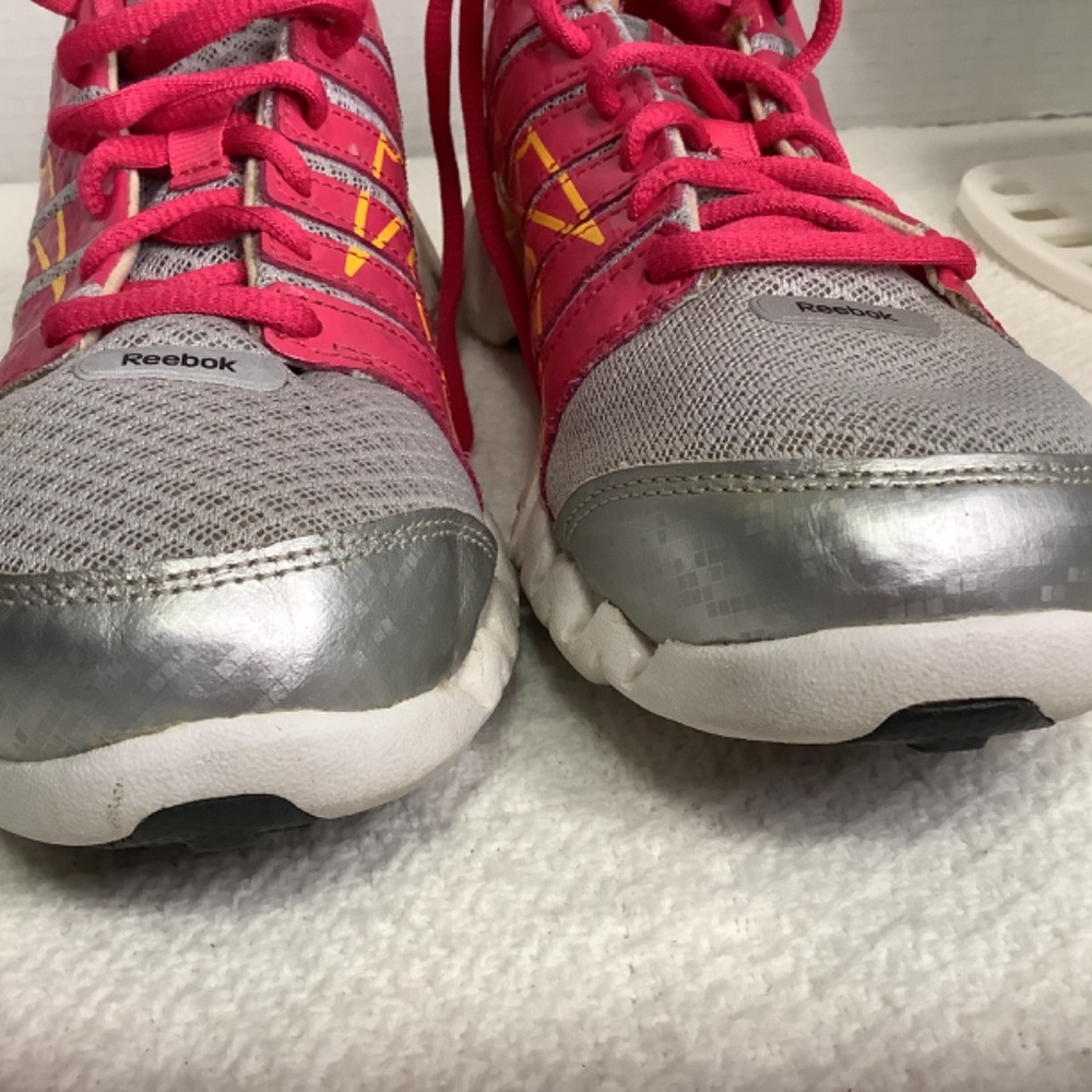 EUC Reebok Zigtech shark pin gray youth 5.5 or ladies 7.5 sneakers - Picture 11 of 13